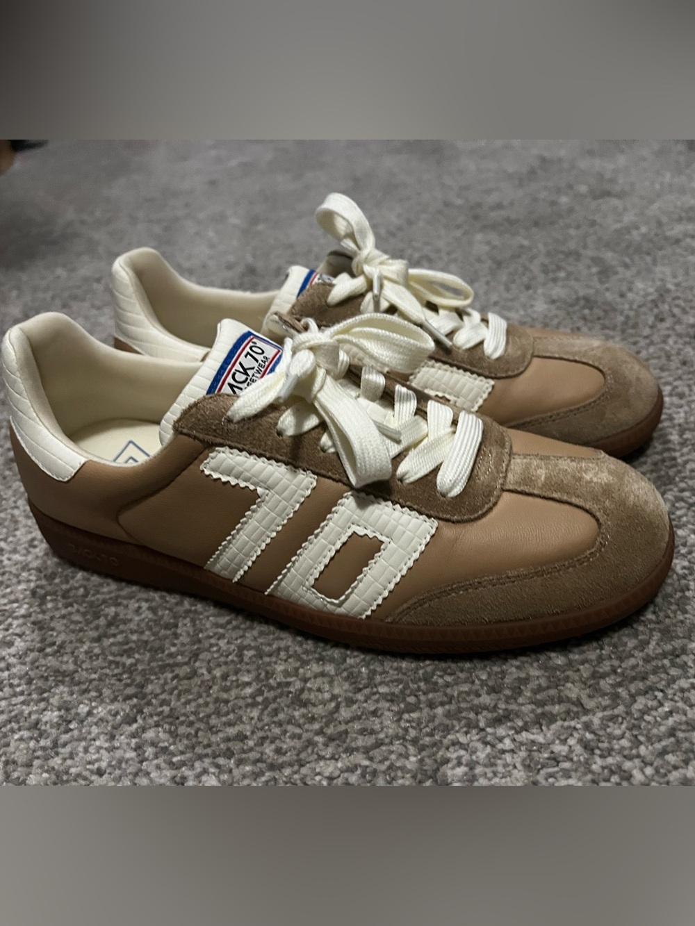 Back 70 Cloud NC *New sneakers in Sand milk